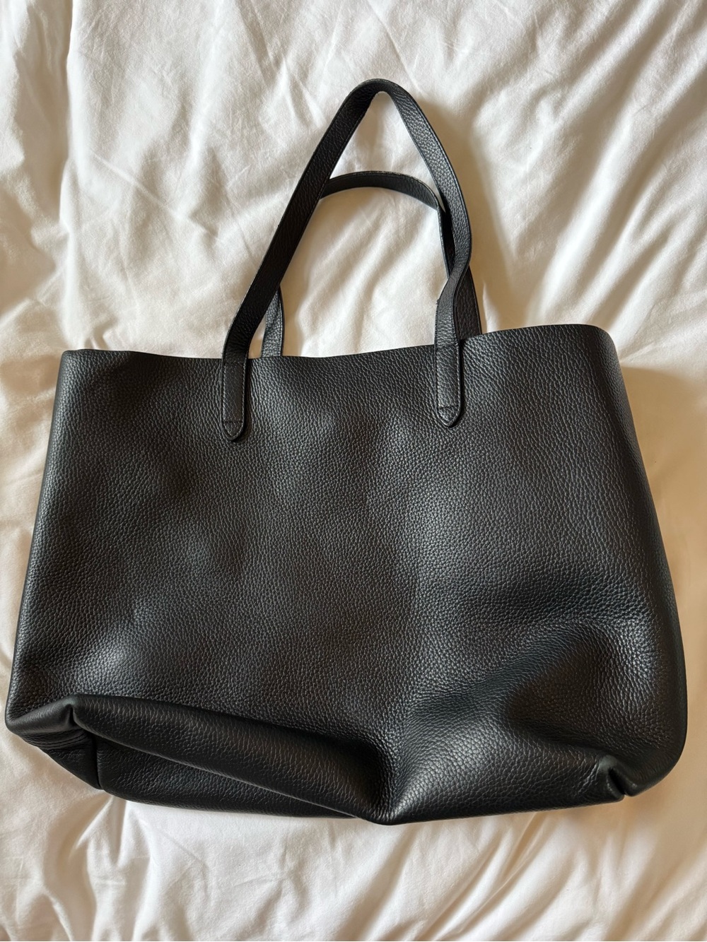 Cuyana Classic Black Leather Tote Bag